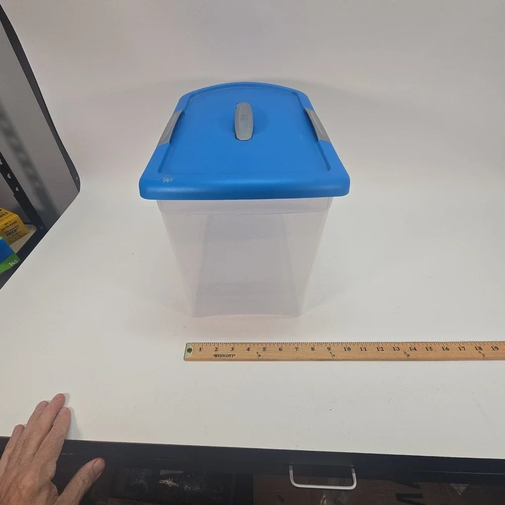 Sterilite Show Offs Blue Lid Gray Handle & Closure Snap Lid USA